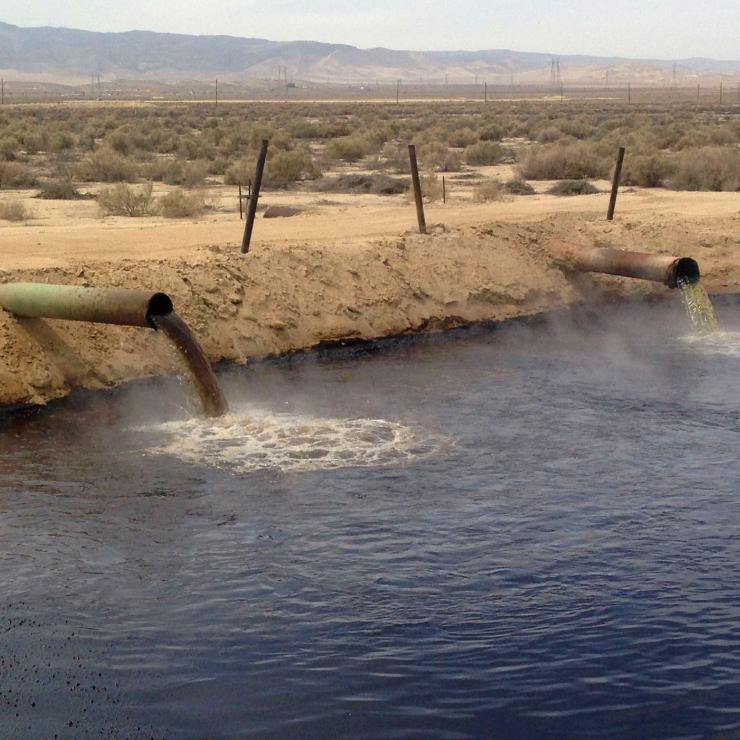 Oil and gas wastewater pit. Credit Andrew Grinberg