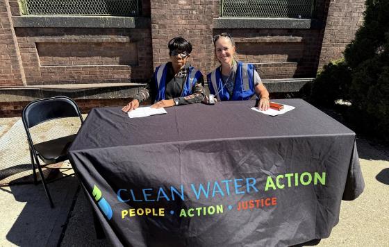 Photos of some of our amazing staff and Elizabeth residents pictured in a recent truck count & air monitoring session in Elizabeth, NJ (August 27, 2025)